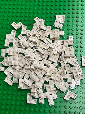 #ad 100 Brand New LEGO 2x2 Corner White Plates 2420