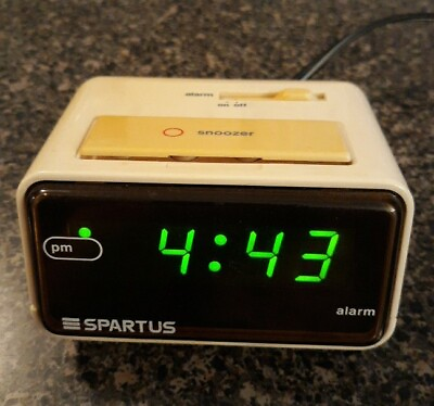 #ad Vintage Spartus Ivory Alarm Clock MCM Table Top Retro 1156 61 Light Works