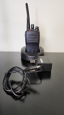 #ad Vertex Standard VX 451 G7 5 UHF Portable Two Way Radio Walkie With Charger