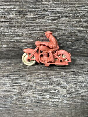 #ad Vintage AUBURN RUBBER POLICE TOY MOTORCYCLE 4quot; HARLEY Red White Wheels 1950s