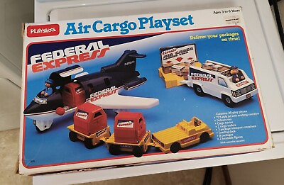 #ad Vintage 1984 PLAYSKOOL Federal Express Air Cargo Playset missing back of dock