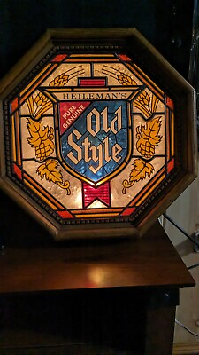 #ad HEILEMAN#x27;S OLD STYLE BEER 8 SIDE PLASTIC LIGHT UP BAR SIGN