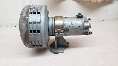 vintage federal and signal siren model 28. 12 volt work