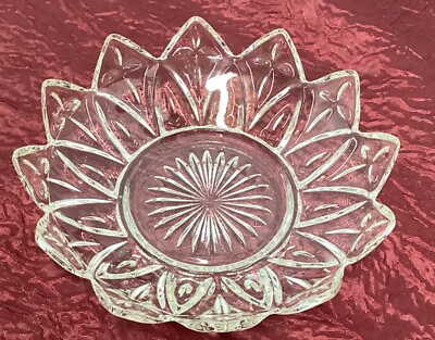 #ad 1960s Vintage Federal Glass Bowl Petal Pattern GUC Decorative Collectible