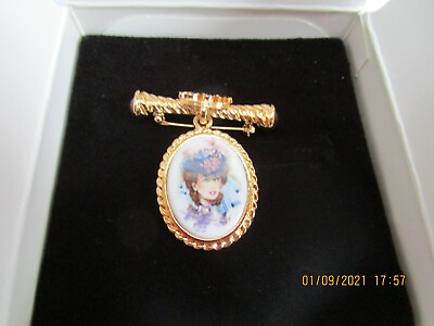 #ad Avon Vintage President#x27;s Club Pin Female Brooch 1996 1997 New with box