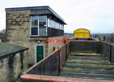 PHOTO 2002 THE OLD SIGNAL BOX AT FENNY COMPTON