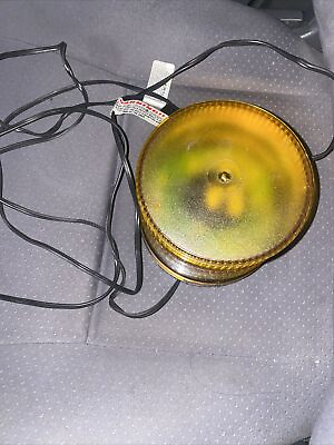 Whelen Amber Light Model D 80452 Magnetic